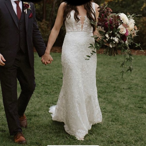 Tara Lauren Freya Wedding Dress - Picture 3 of 5